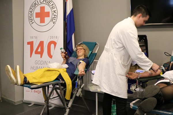 Predblagdanska akcija darivanja krvi u Hrvatskom Crvenom križu